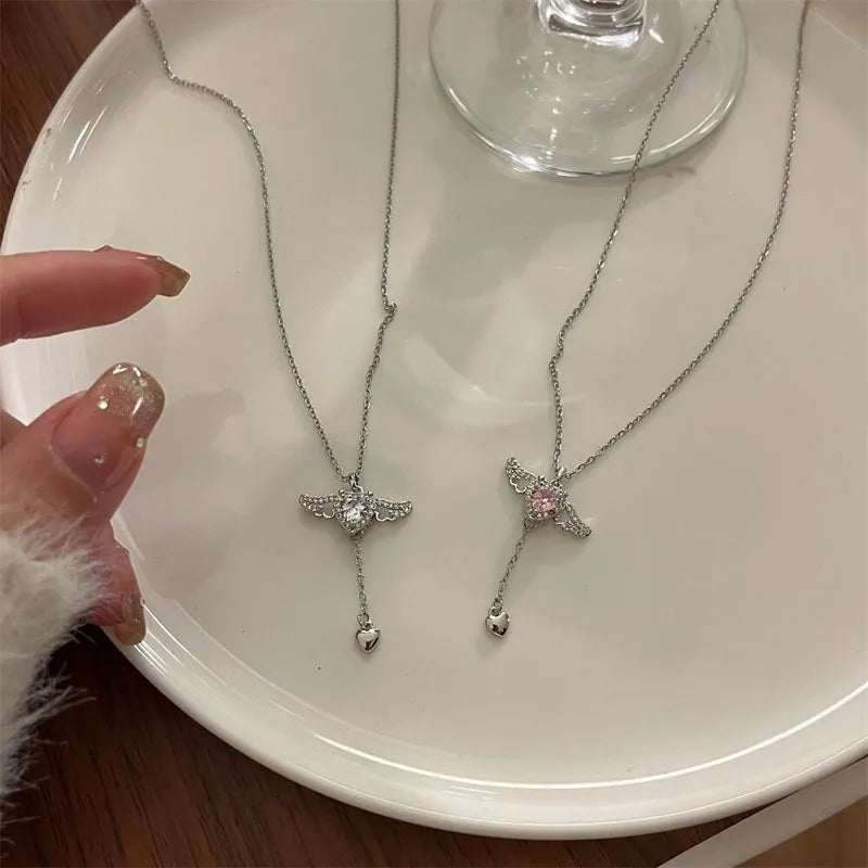 2023 Crystal Angel Wings Heart Pendant Necklaces Ladies Girl Simple Y2K Pink White Zircon Love Elegant Necklace Women Jewelry